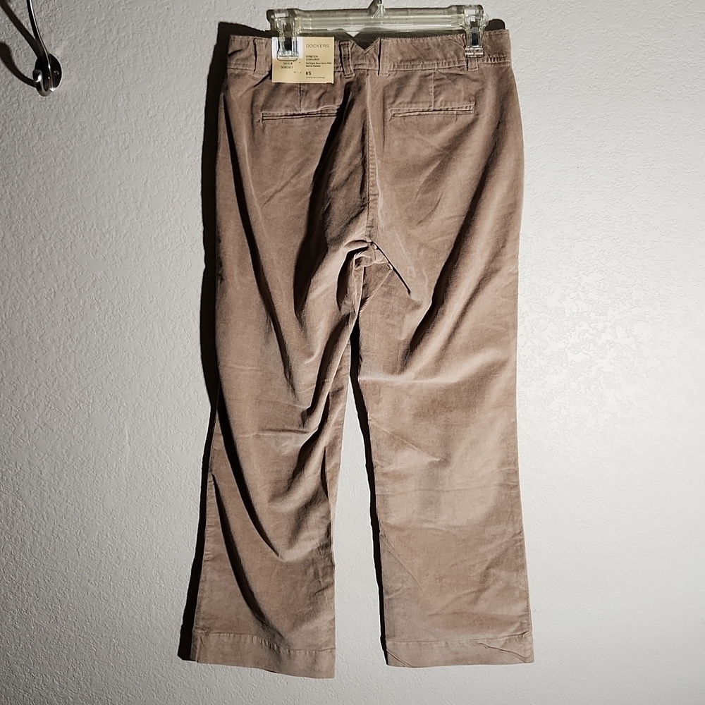 Dockers Pants Womens Size 8 Short Stretch Corduroy Tan New
